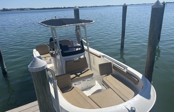 22ft Center Console