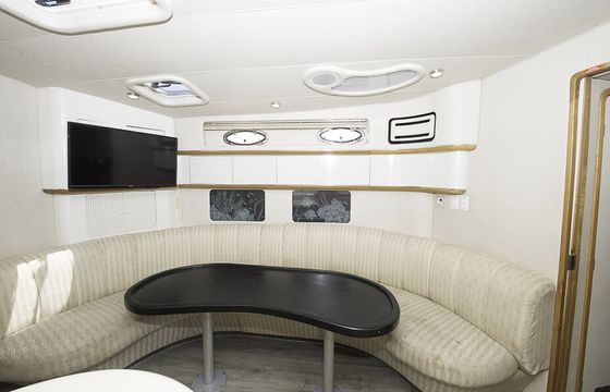 Diversey Harbor's Gorgeous 48' Sea Ray Luxury Yacht