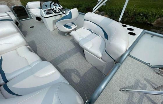 Our Aloha 22 Tritoon is the perfect for parties and fun - Hidden cove!