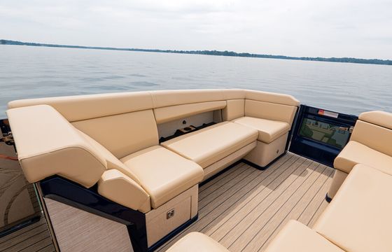 2026 Balise Pontoon (400HP) - Captained Pontoon Charters