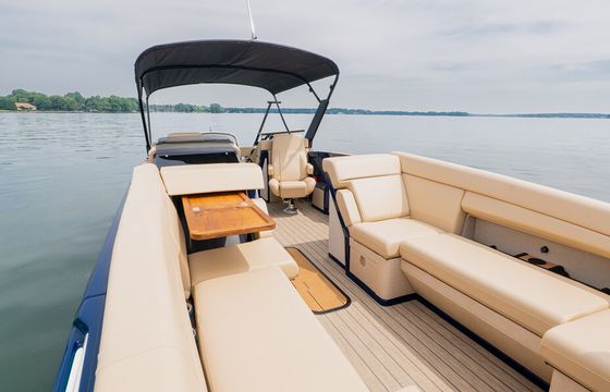 2026 Balise Pontoon (400HP) - Captained Pontoon Charters