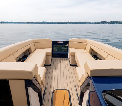 2026 Balise Pontoon (400HP) - Captained Pontoon Charters