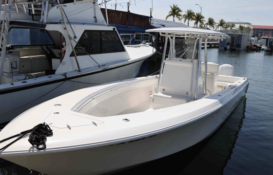 34' Contender Center Console for Offshore Fishing!