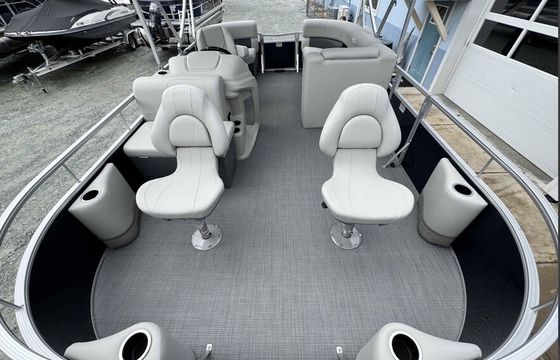 SunChaser 18' Vista Fish Pontoon – Available on Lake Livingston!