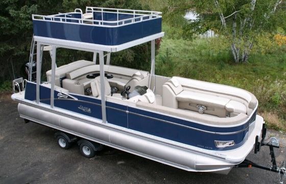 2025 Tahoe funship 25 ft upper deck  with slide 150 hp mercury