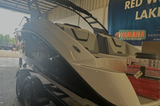 Yamaha AR220 Jet Boat