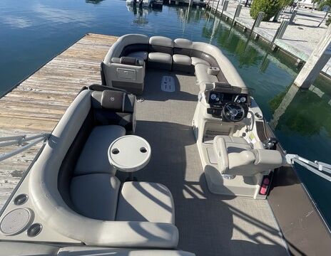 16 Passenger Premier Pontoon with 250 Mercury, ideal for big groups!
