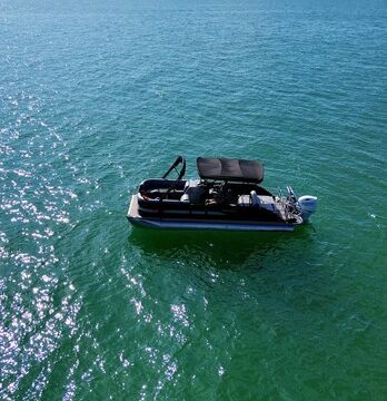 2025 Tritoon – Luxury | John's Pass, Egmont, Shell Key, St. Pete Beach