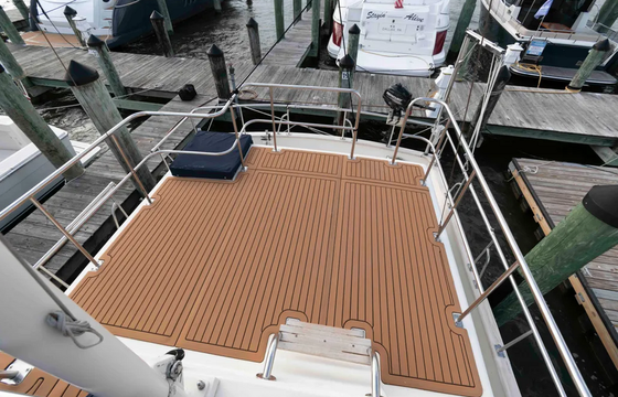 38’ Mariner for Intimate Cruises, Celebrations and Chesapeake Sunsets