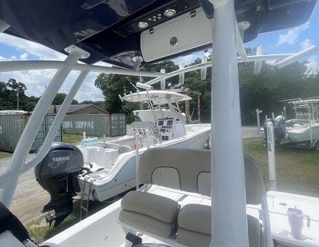 22’ Sea Fox Bay Boat with Power Pole, Jack Plate and Trolling Motor