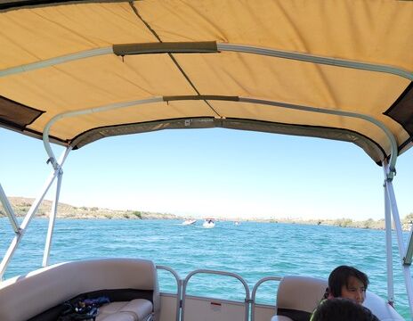 Captained - 22ft SunTracker Pontoon | Double Bimini | BBQ | $125/hr