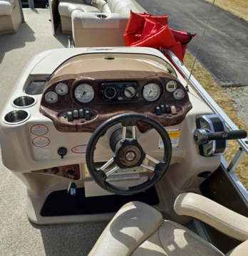 Wonderful 23 Ft Pontoon with Home Rental