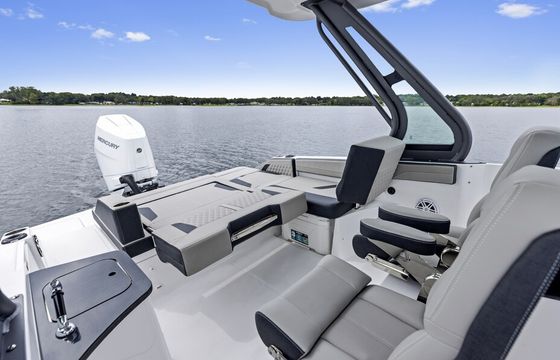 Welcome to our brand new 2026 Bay cruiser!