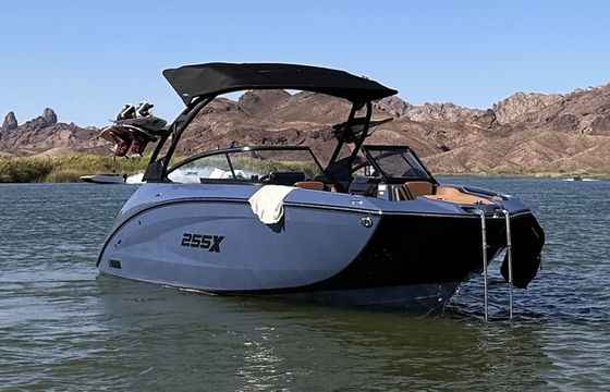 Wakeboard/Surf | ‘25 Yamaha 255XD – Captain Included
