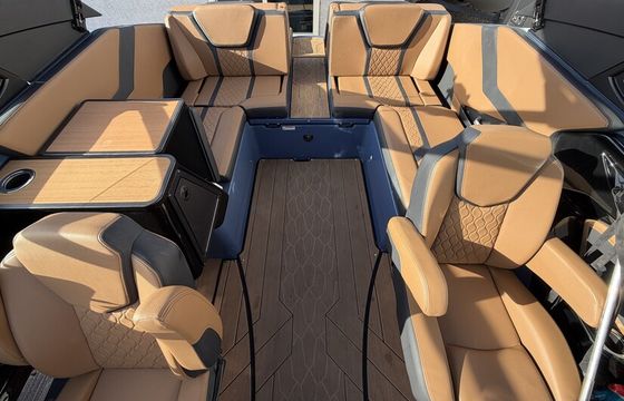 Wakeboard/Surf | ‘25 Yamaha 255XD – Captain Included