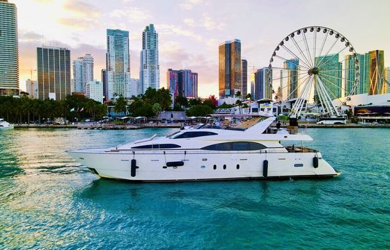 Free Hour // Luxury Azimut 100ft with Jacuzzi ("no hidden fees")