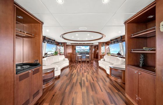 Free Hour // Luxury Azimut 100ft with Jacuzzi ("no hidden fees")