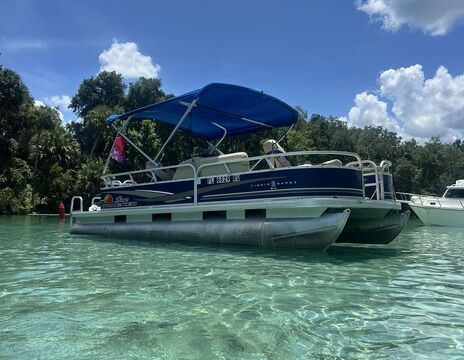 SunTracker Pontoon - Free delivery to Lake Eustis