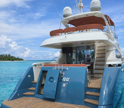 Luxuy Aicon 75 ft