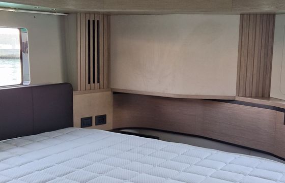 Absolute Navetta 52 Aurora