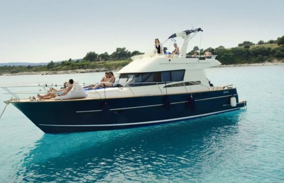 ACM Dufour Dynasty 43 Sissy