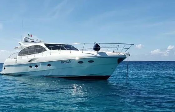 Alena 56 Die Alte Dame