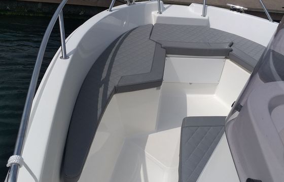 AM 625 Open Rejczel