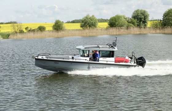 Axopar 28 Cabin Brabus Line Sno