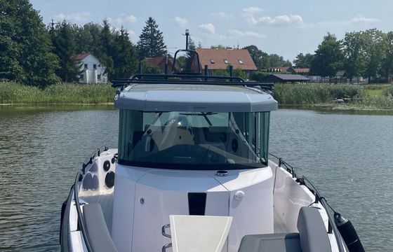 Axopar 28 Cabin Brabus Line Sno