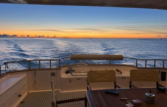 Astondoa 68 GLX Flybridge Family Star