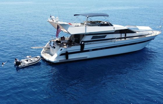 Astondoa 68 GLX Flybridge Family Star