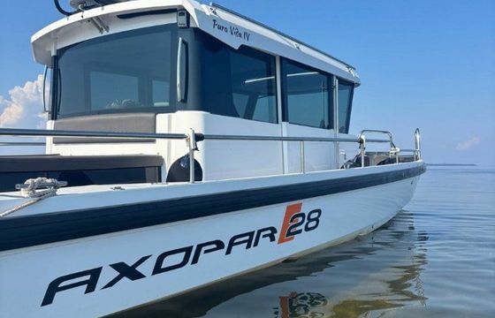 Axopar 28 Cabin Pura Vida