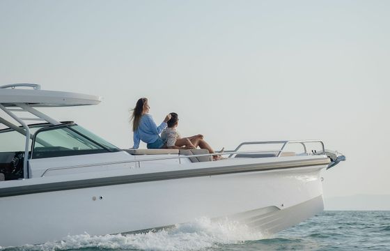 Axopar 37 Lila