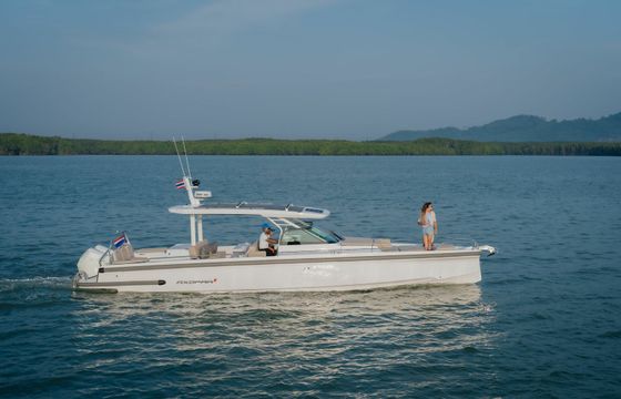 Axopar 37 Lila