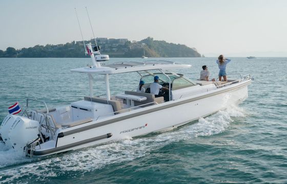 Axopar 37 Lila