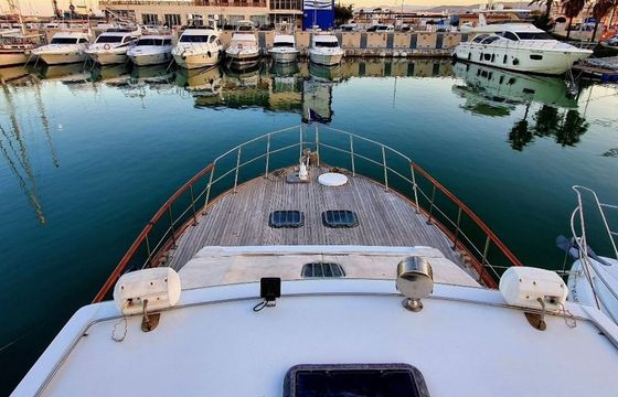 Astondoa 52 Oker