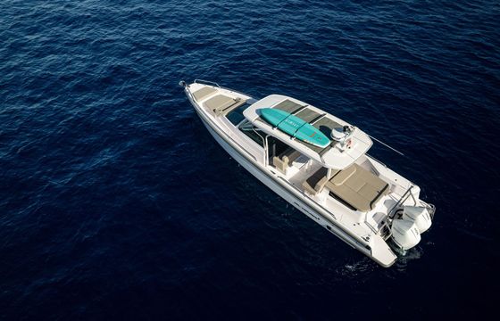 Axopar 37 Sun Top Nautiful