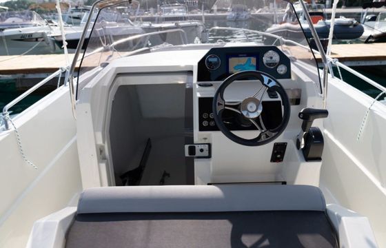 Atlantic Marine 670 22