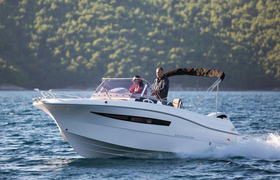 Atlantic Marine Suncruiser 690 22