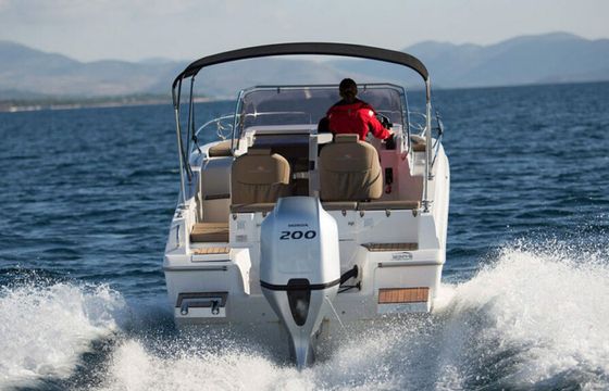 Atlantic Marine Suncruiser 690 22