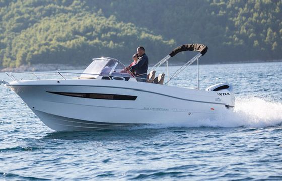 Atlantic Marine Suncruiser 690 22