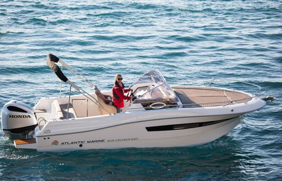 Atlantic Marine Suncruiser 690 22