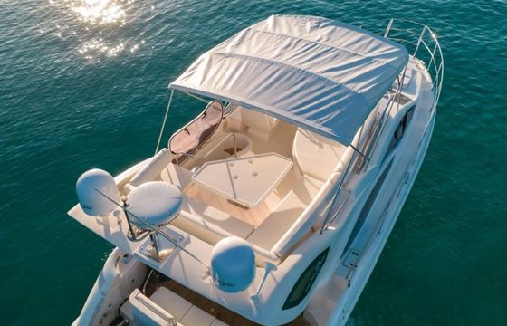Azimut 43 Fly Solare