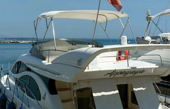Azimut 46 Appayaya