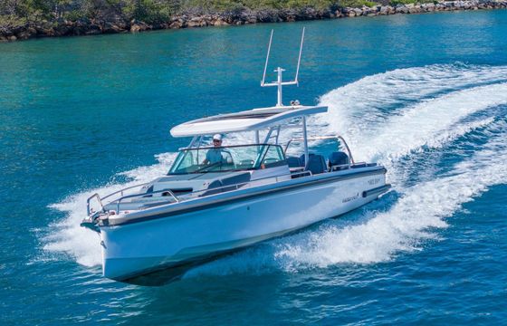Axopar 37 Sun Top Four Keeps