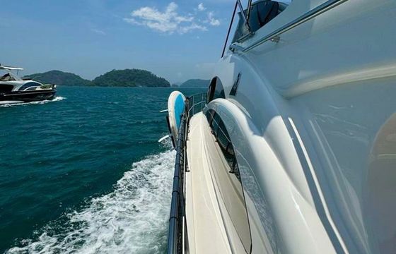 Azimut 46 Requinte