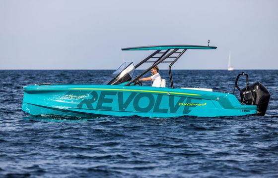 Axopar 22 Jobe Revolve 1