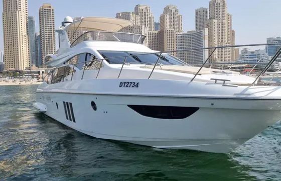 Azimut 58 Friends