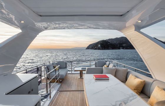 Azimut 60 Dante