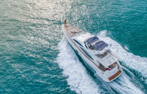 Azimut 68 Zest for Life